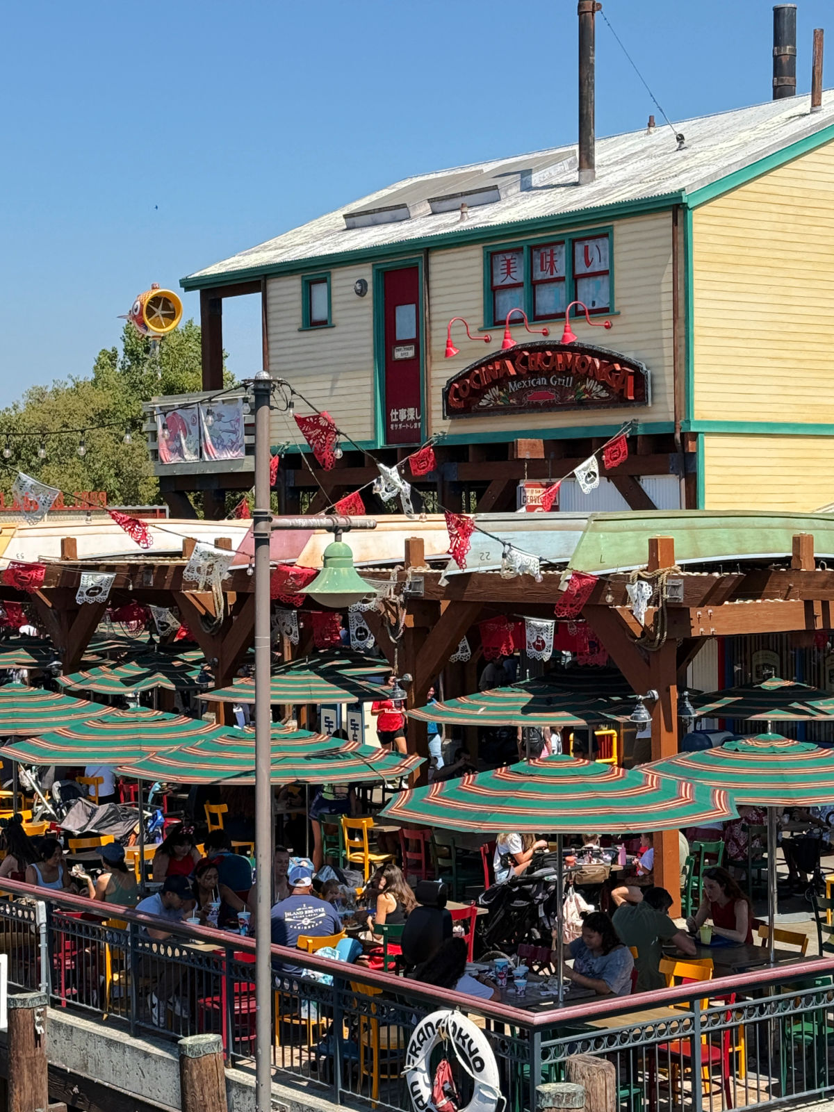 Seating area in San Fransokyo.